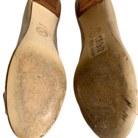 Michael Kors Kitten Heels Size 7.5 Nude Leather - Picture 5 of 7